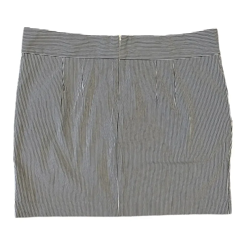 Tommy Hilfiger this skirt